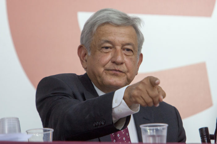 GOBIERNAN AHORA DESDE PALACIO NACIONAL!