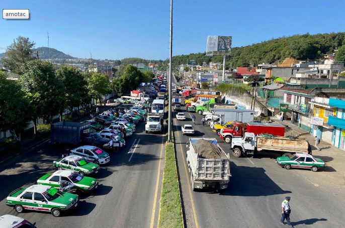 Transportistas de Amotac denuncian acoso de la policía municipal de Xalapa