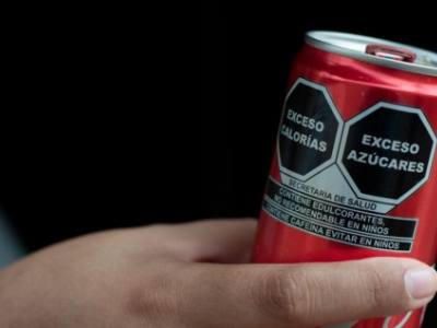 Morena busca aumentar impuesto a refrescos en 400%.
